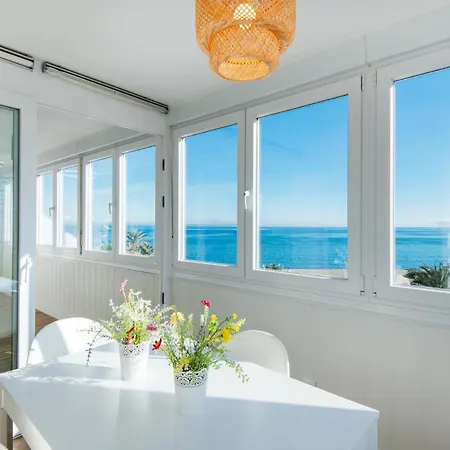 Apartment Magic Of The Ocean, Front Line In Playamar-parking, Sea Views, Pool, Tenis, Paddle, Wifi And Aircon