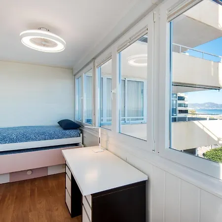 Magic Of The Ocean, Front Line In Playamar-parking, Sea Views, Pool, Tenis, Paddle, Wifi And Aircon Apartment Torremolinos
