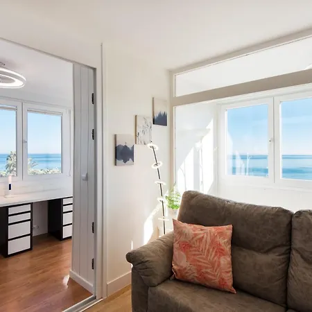 Apartment Magic Of The Ocean, Front Line In Playamar-parking, Sea Views, Pool, Tenis, Paddle, Wifi And Aircon Torremolinos