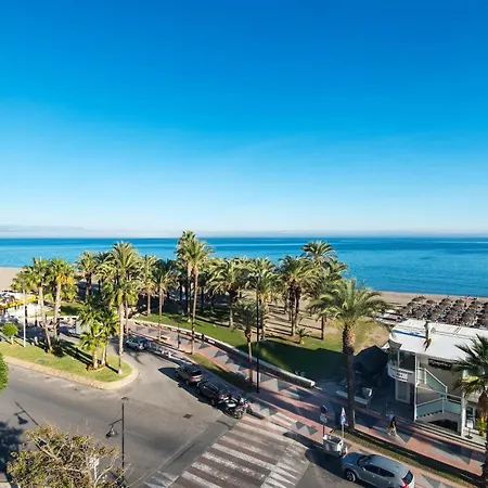 Magic Of The Ocean, Front Line In Playamar-parking, Sea Views, Pool, Tenis, Paddle, Wifi And Aircon Apartment *